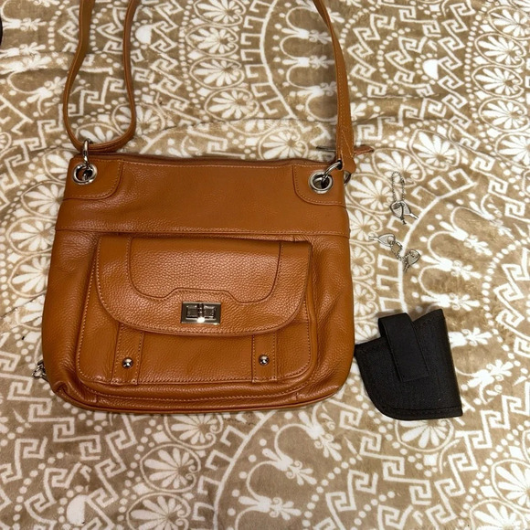 Roma Leathers R or L Lock, 4 Keys Concealed Carry Crossbody - Tan - Picture 1 of 15